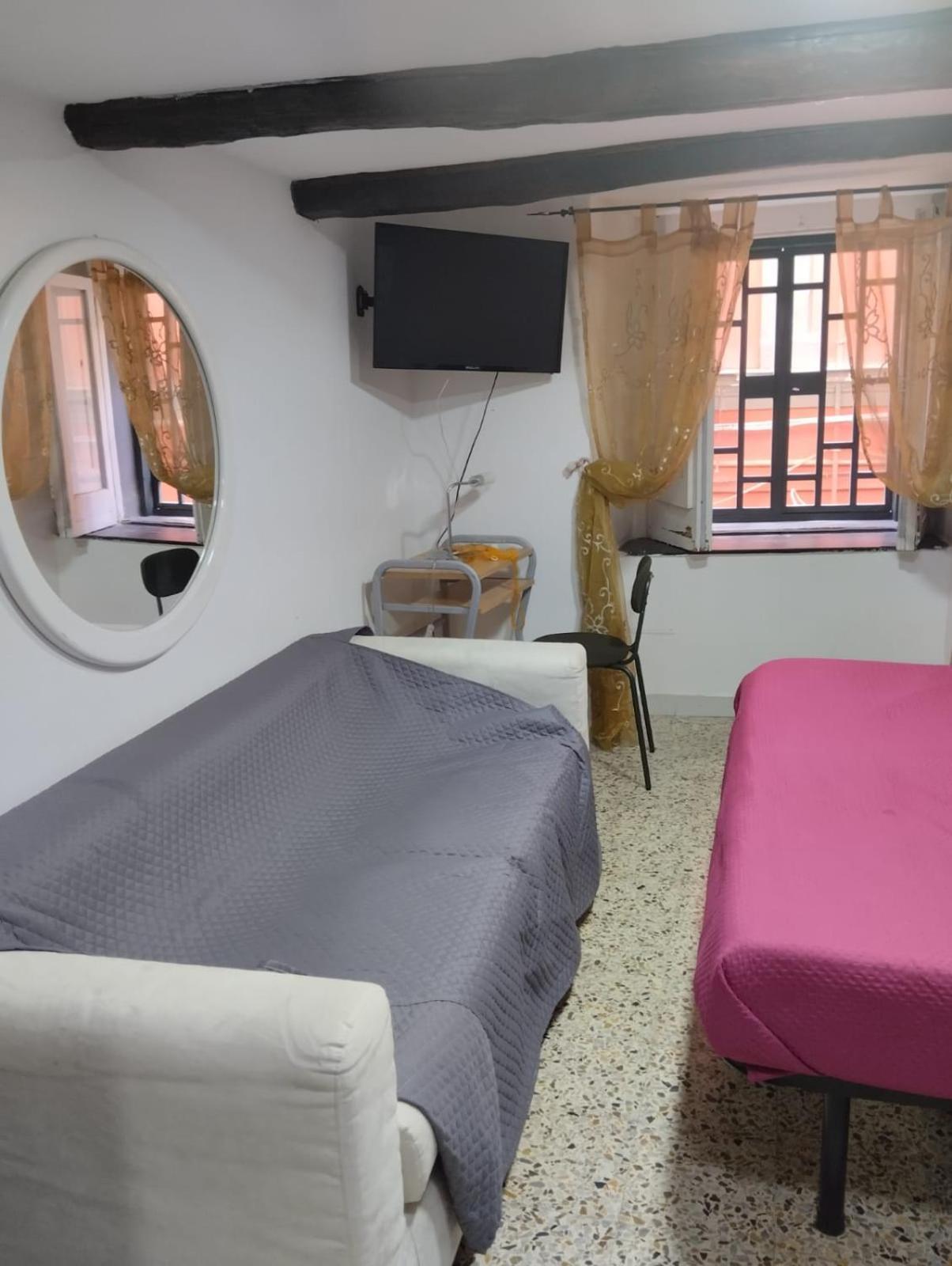 Apartamento La Casa Della Tammorra Nápoles Exterior foto